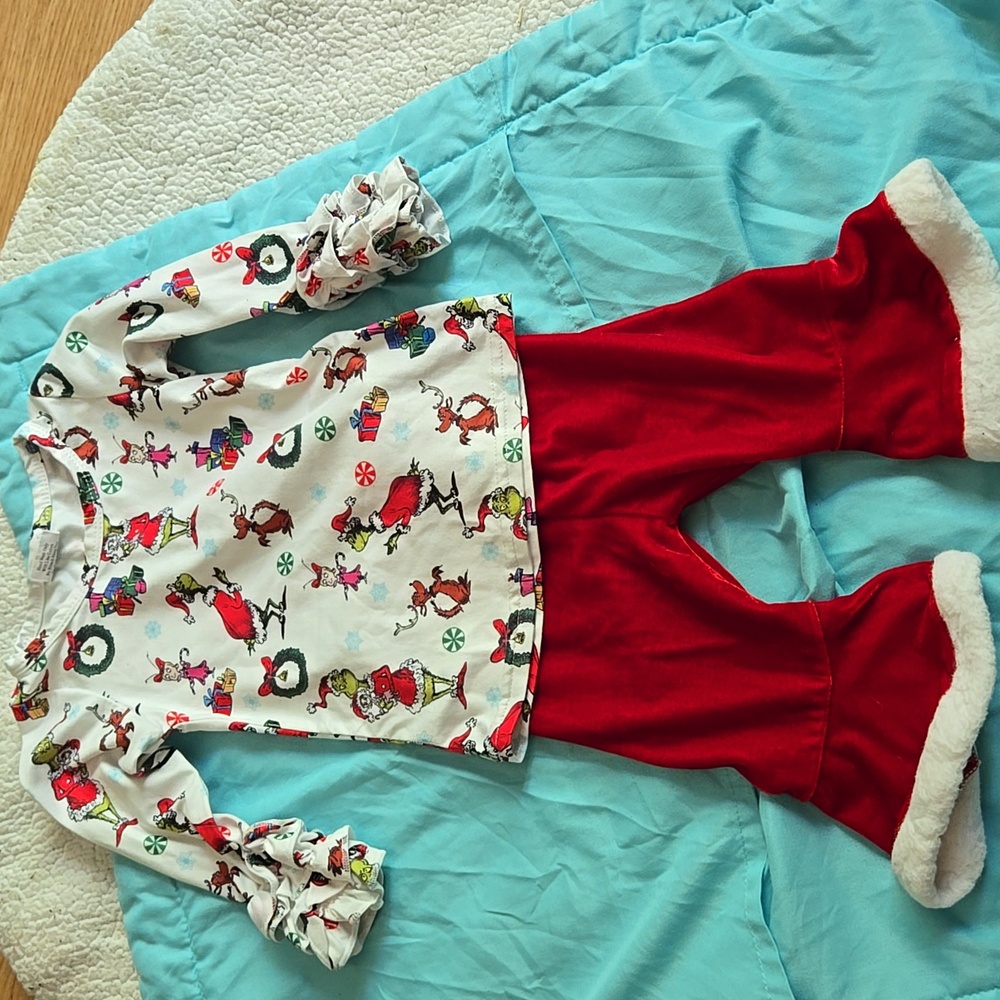 Festive Kids' Outfit with Red Pants Grinch
